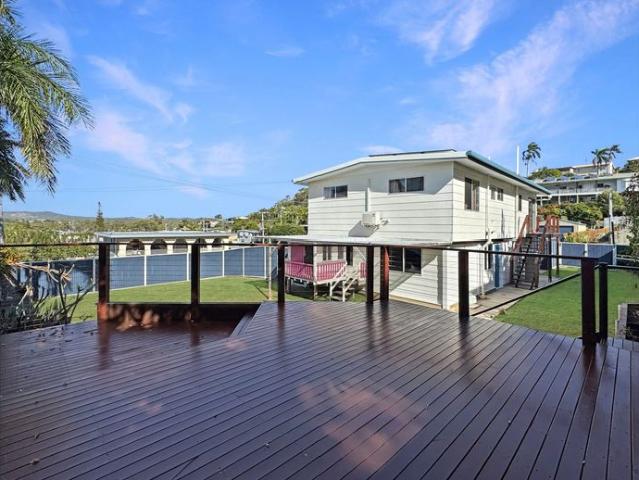 THREE BEDROOM HOME IN SUN VALLEY + 10.56 KW OF SOLAR!