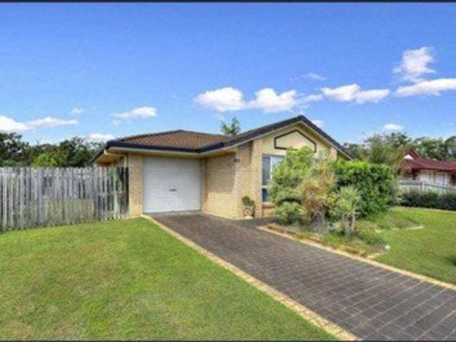 Three bedroom home in popular Avoca