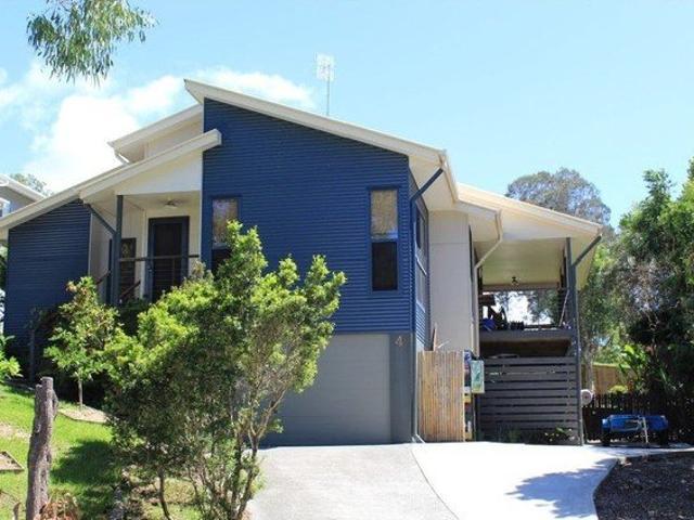 THREE BEDROOM HOME IN PEACEFUL KOALA BEACH SETTING