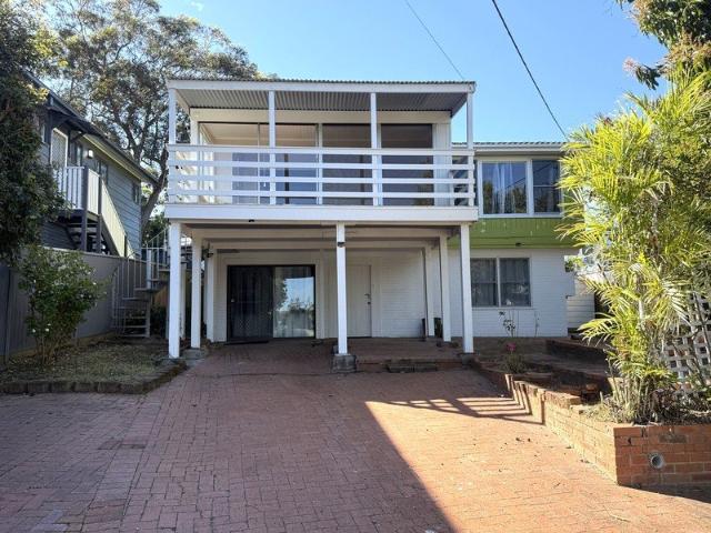 Three Bedroom Home in Prime Location!