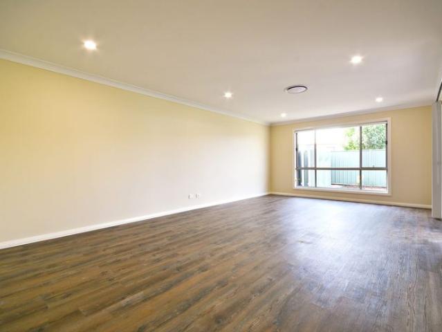 Three Bedroom Home in quiet South Dubbo Street