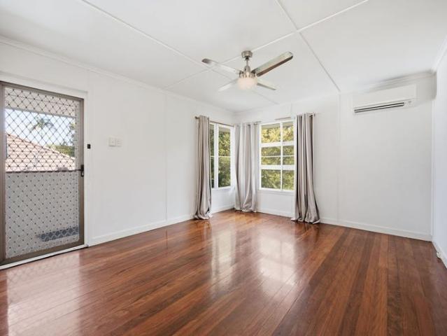 THREE BEDROOM HOME IN QUIET STREET