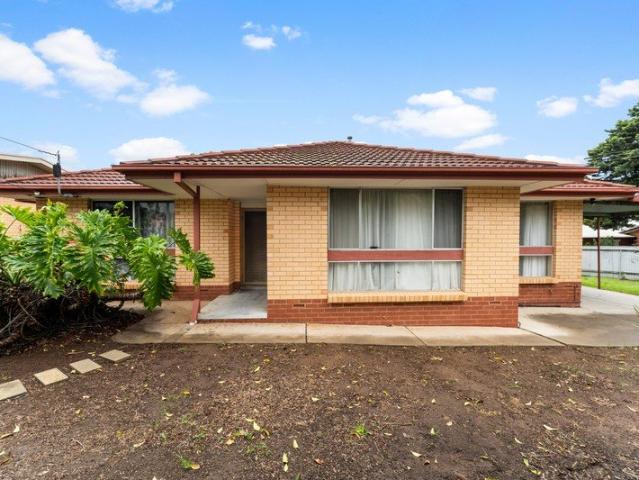 Three Bedroom Home in Wanted Locale