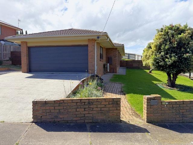 THREE BEDROOM HOME IN WARRNAMBOOL