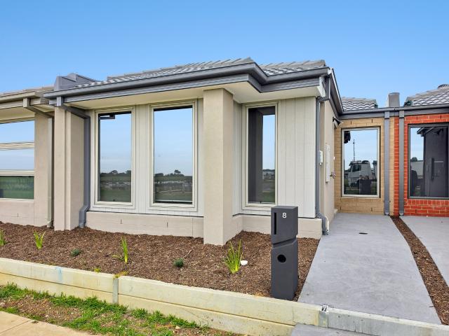 Three bedroom home in well sought after Armstrong Creek