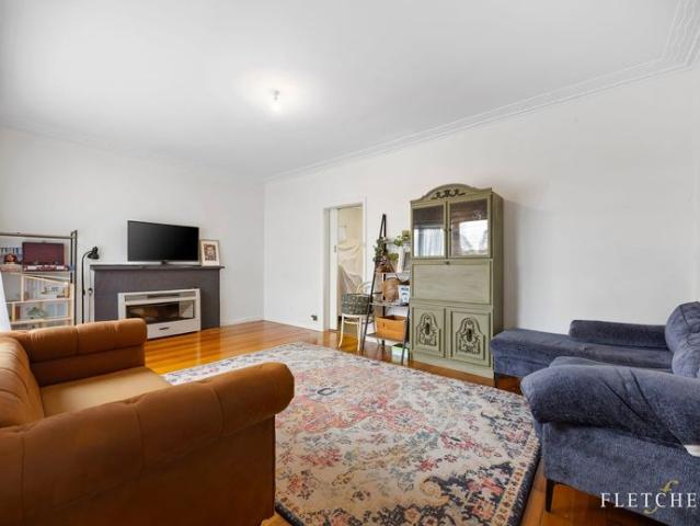 THREE BEDROOM HOME IN WENDOUREE