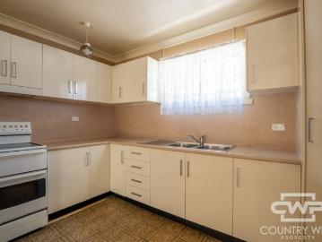 Three Bedroom Home in the Heart of Emmaville