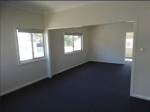Three Bedroom Home in the heart of Long Jetty