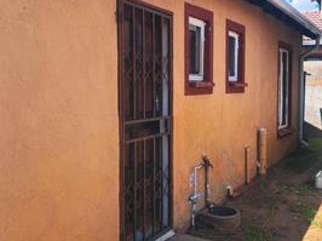 three bedroom home in the popular wi.