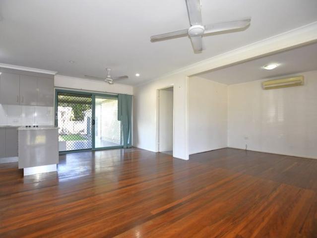 THREE BEDROOM HOME ON BARGARA ROAD!