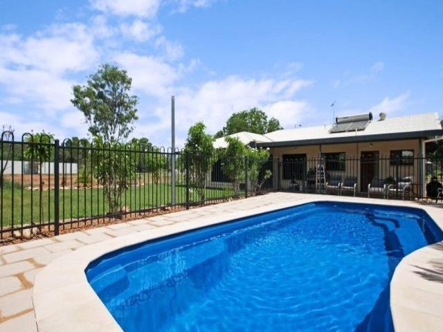 THREE BEDROOM HOME OFFERING SPACE, CONVENIENCE & LIFESTYLE