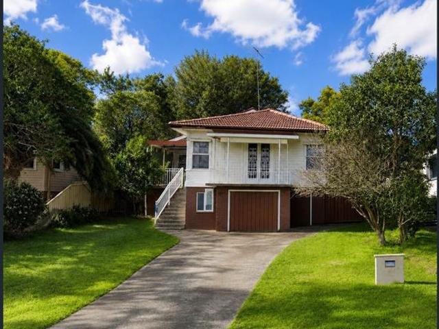 Three bedroom home perfect for a small family or couples