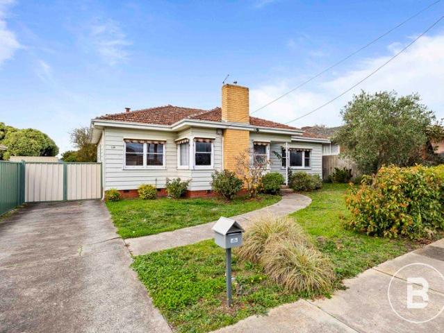 THREE BEDROOM HOME WALKING DISTANCE TO ALL AMENITIES