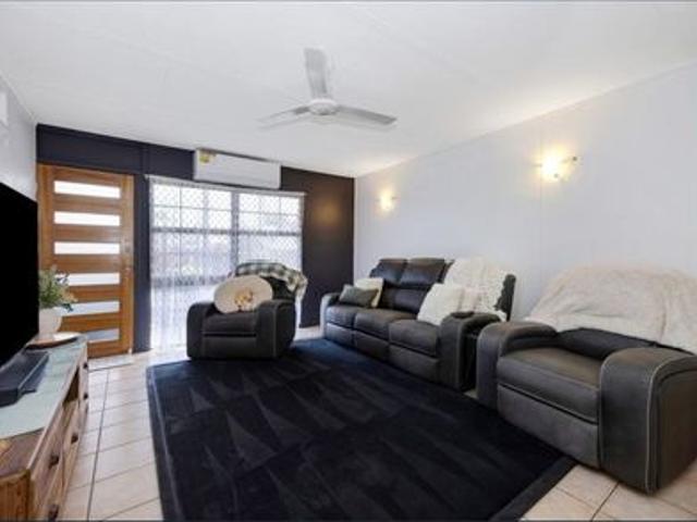 Three Bedroom Home with the Benefits of Solar!