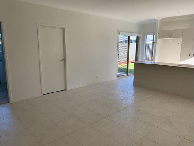 Three Bedroom Home with Ducted Air Conditioning