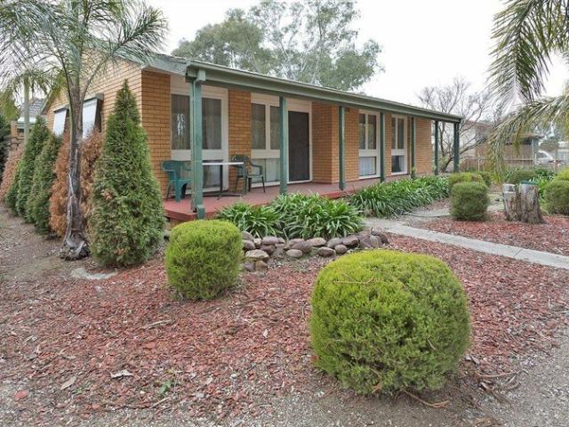 Three bedroom home with golf course views