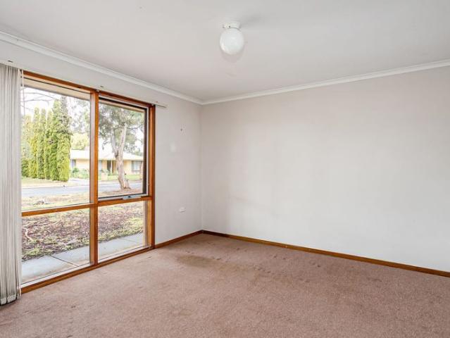 Three bedroom home with large shed