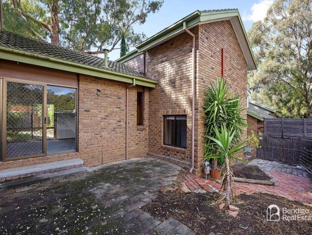 THREE BEDROOM HOME WITH STUDY NOOK IN SPRING GULLY