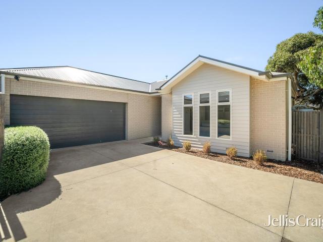 Three bedroom home tucked away in Redan!