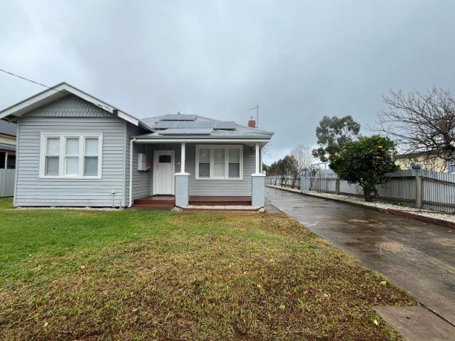 THREE BEDROOM HOUSE IN AVOCA