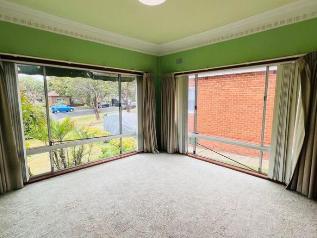 Three bedroom house in a convenient location at Pagewood