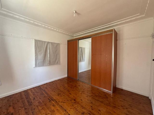 Three bedroom house in a perfect location for lease now!