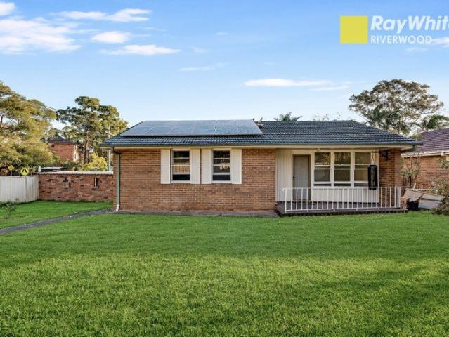 Three Bedroom House In A Quiet Location For Lease Now!
