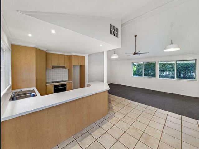 Three Bedroom House in Balnarring — Coastal Living at Its Best