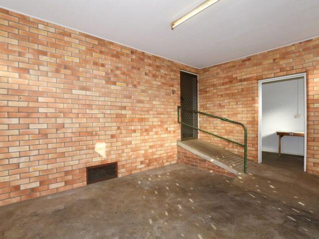 THREE BEDROOM HOUSE IN SVENSSON HEIGHTS!