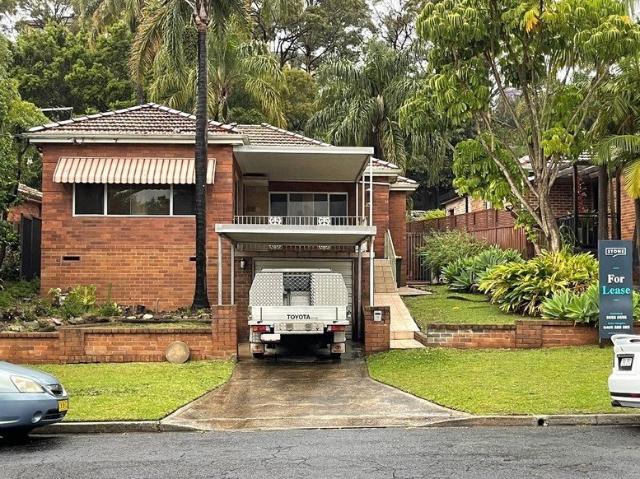 THREE BEDROOM HOUSE WITH POOL