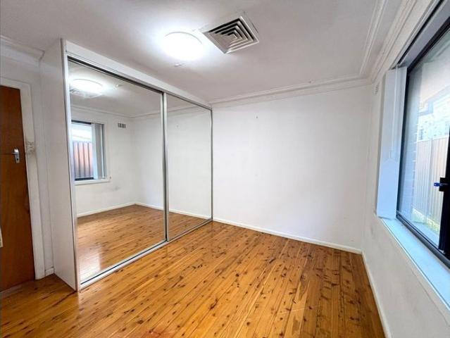 THREE BEDROOM HOUSE ALL UTILITIES INCLUDED + GRASS