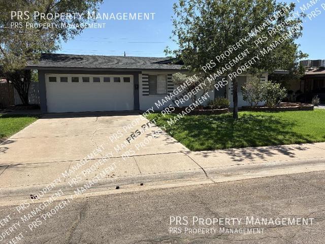 Three bedroom in Peterson Park!
