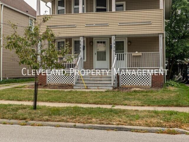 Three Bedroom on the west side of Lakewood