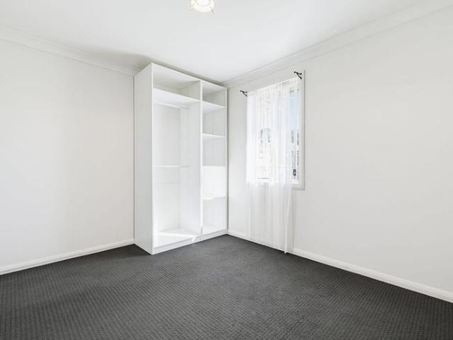 Three Bedroom Property With Water Usage Included!