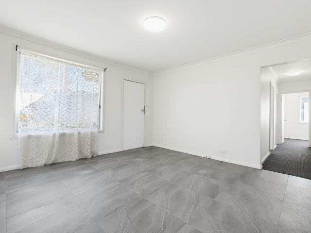 Three Bedroom Property With Water Usage Included!