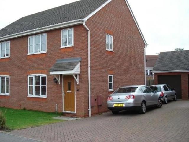 Three Bedroom Semi Detached House for Rent in Dickens Heath, Shirley, Solihull