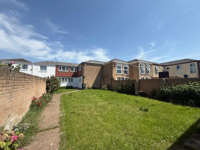Three Bedroom Semi Detached House on Rushey Close