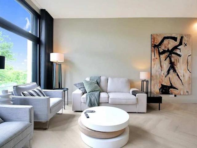 Three Bedroom Serviced Apartment — Amsterdam — Canal View