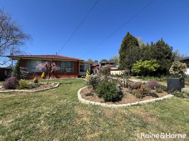 THREE BEDROOM SPACIOUS FAMILY HOME