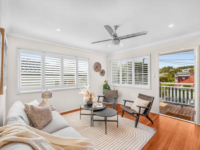 Three bedroom two bath house in one of Taringa's most desirable street