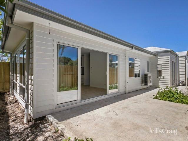 Three Bedroom, Two Bathroom, One Car 6 month lease