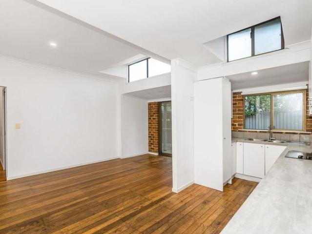 Three Bedroom, Three Bathroom House in Byron Bay