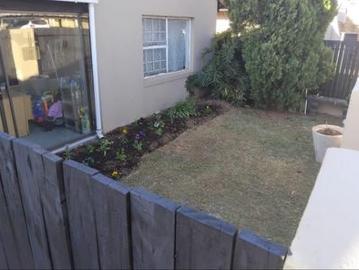 three bedroom town house for sale