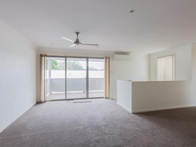 THREE BEDROOM TOWNHOUSE