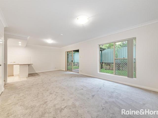 THREE BEDROOM TOWNHOUSE!