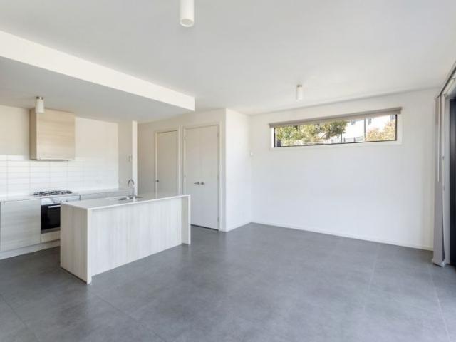 Three Bedroom Townhouse in Valley Lake Estate