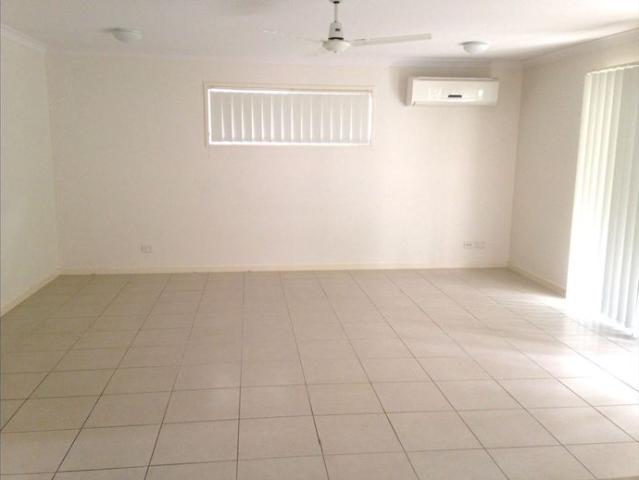 Three Bedroom Townhouse in Mango Hill!