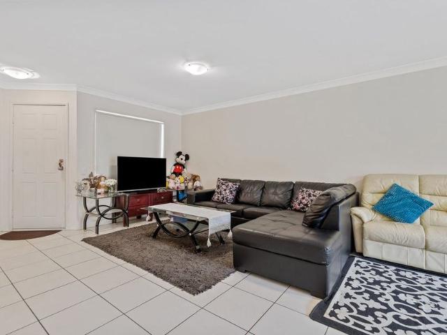 THREE BEDROOM TOWNHOUSE IN QUIET COMPLEX BREAK OF LEASE