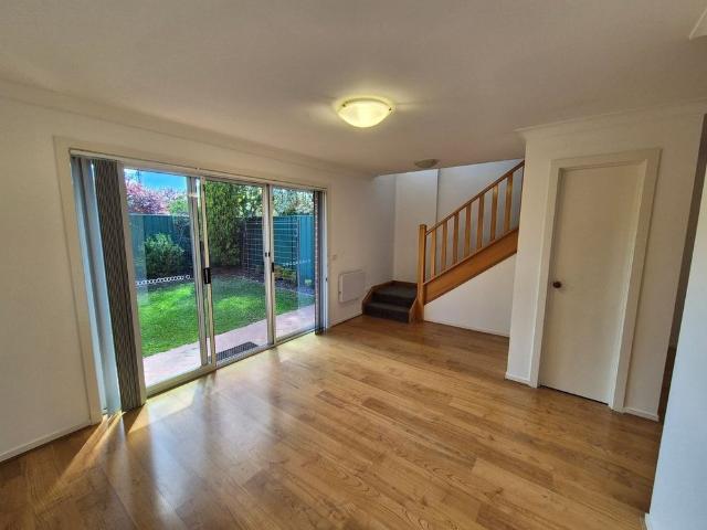 Three Bedroom Townhouse in Sought After Ngunnawal