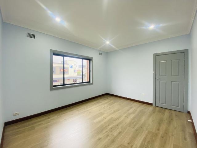 Three bedroom unit for lease!